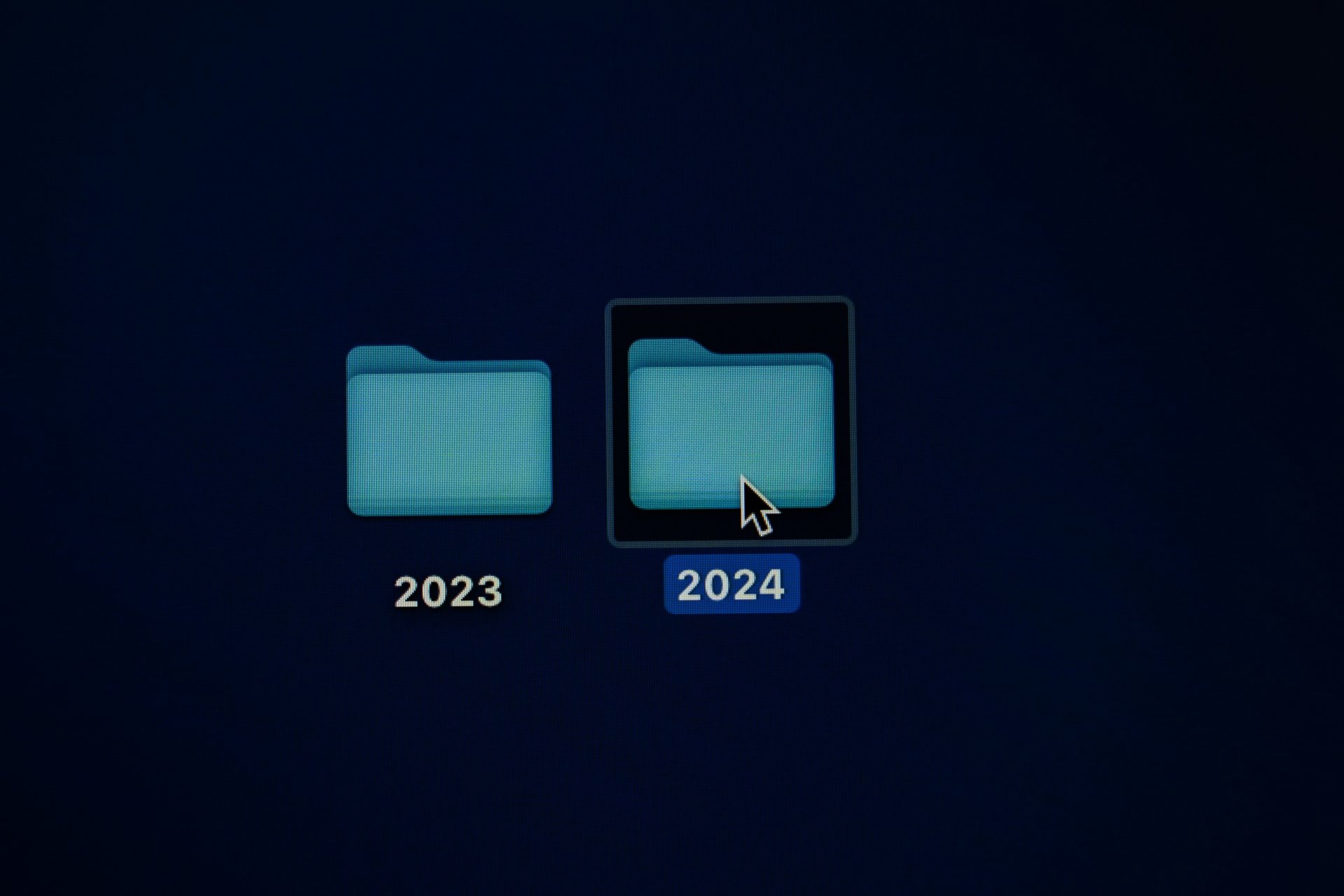 2024 folder, computer