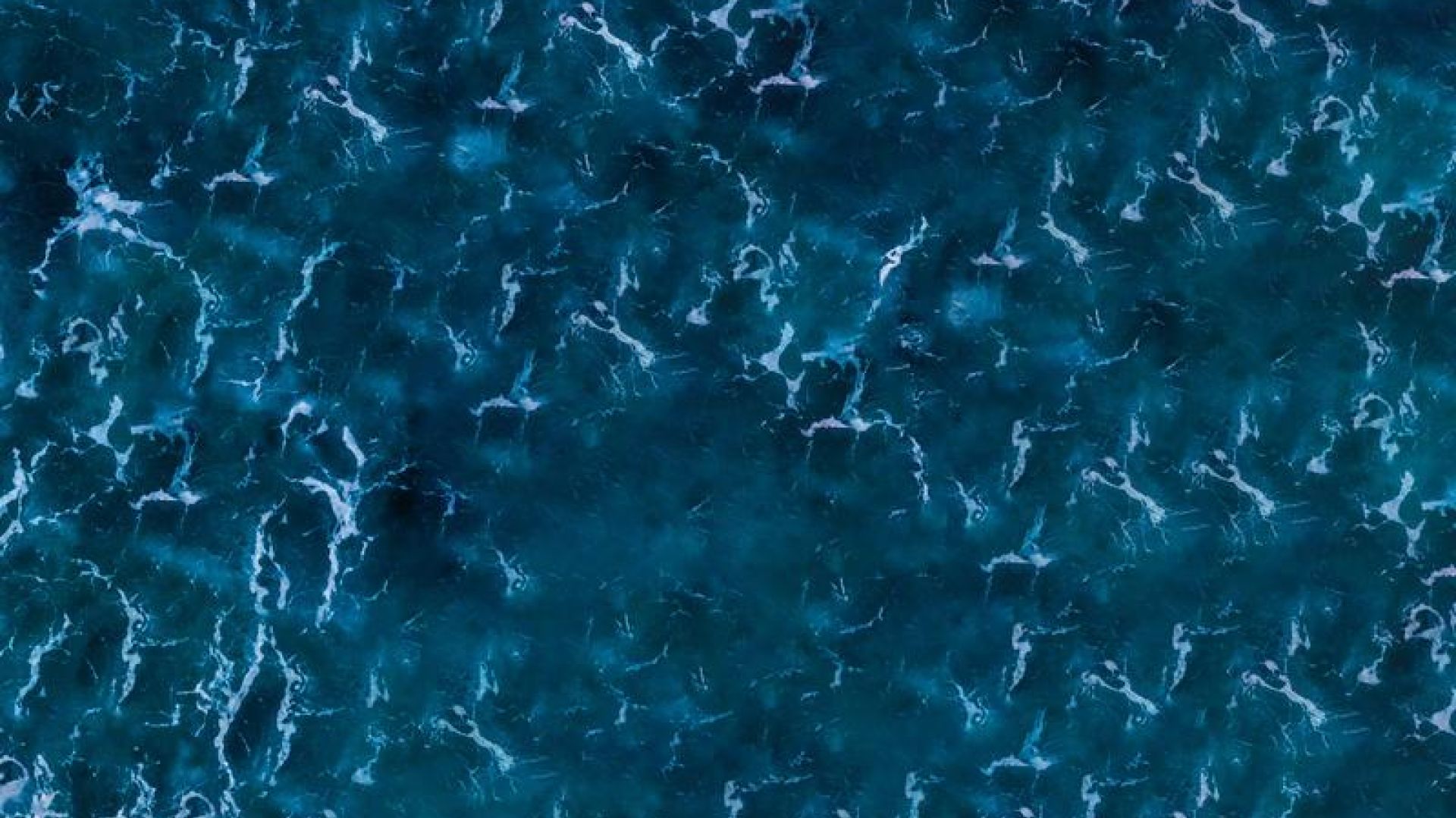 top view of the water / waves